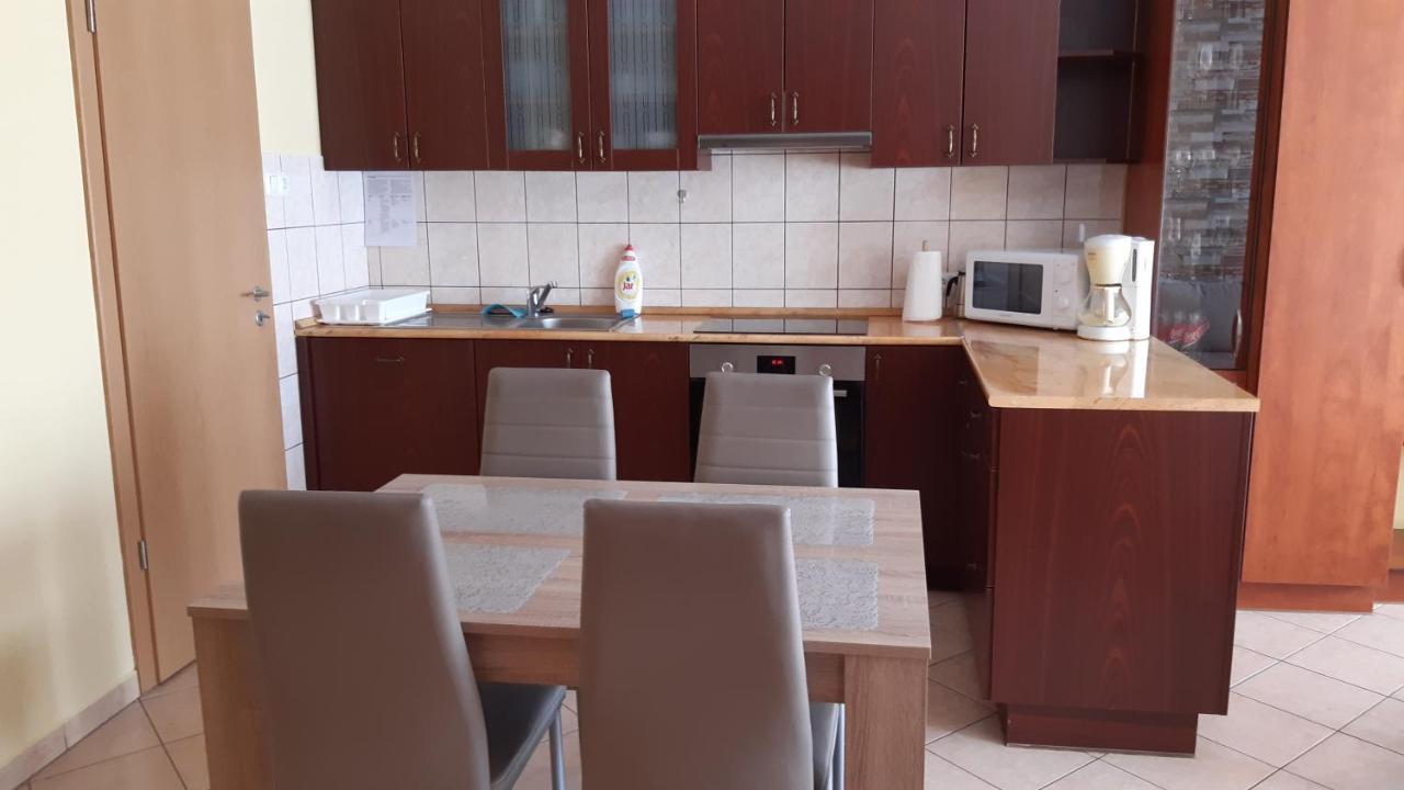Elizabet Apartman a belvárosban Szarvas Exterior foto